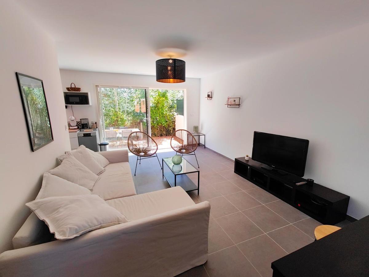 Villa Vias Plage Luaran gambar